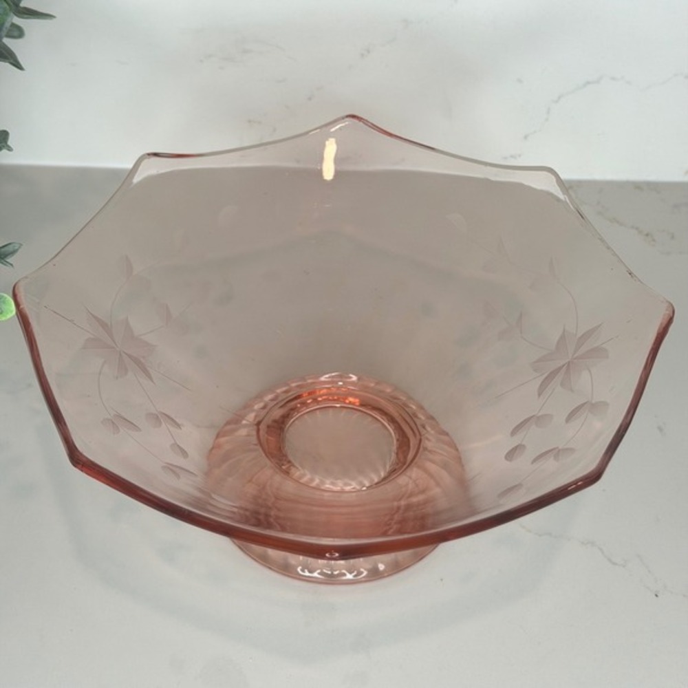 Standard‎ Glass Norwood Pink Etched Floral Pedestal Bowl - Picture 6 of 8